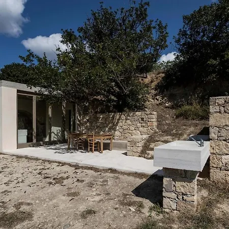 Paleopoli Cave House *