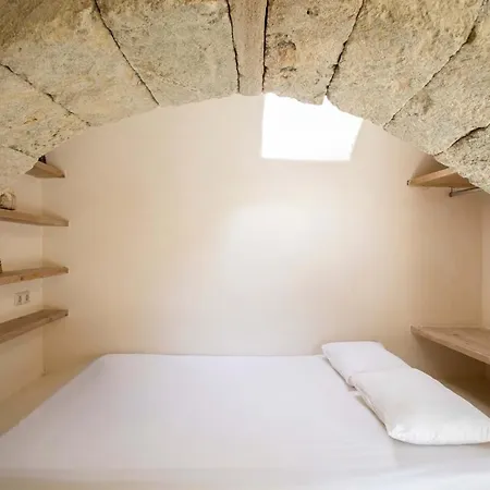 Paleopoli Cave House Hébergement de vacances