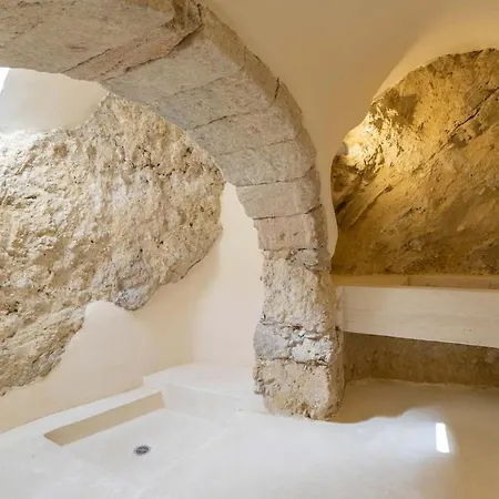 Paleopoli Cave House Hébergement de vacances *