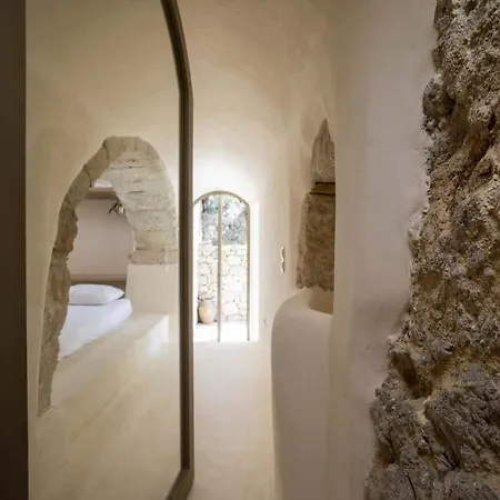 Paleopoli Cave House