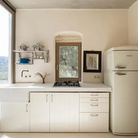 Paleopoli Cave House