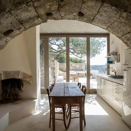 Paleopoli Cave House Hébergement de vacances Avlemonas