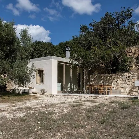 Paleopoli Cave House Kýthira