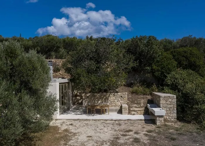 Paleopoli Cave House Kýthira